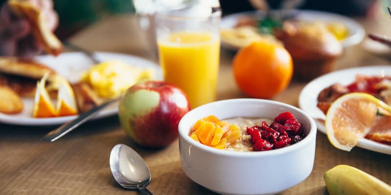 Food and Drinks - الطعام والشراب